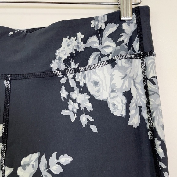 ALBION | ANTIQUA FIT  COMPRESSION FLORAL LEGGING - Picture 8 of 13